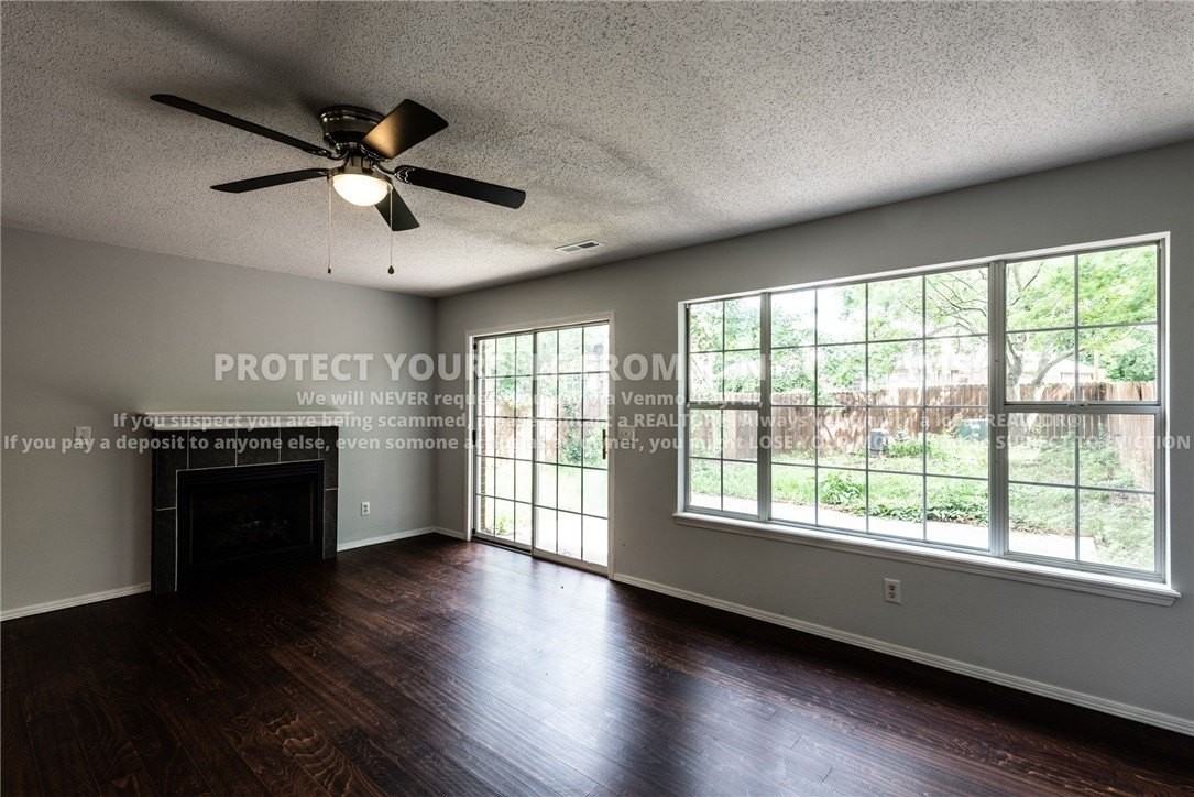 2554 W Houston St - Photo 3 of 15