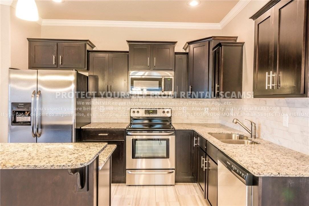 4765 W Wales Dr - Photo 5 of 12