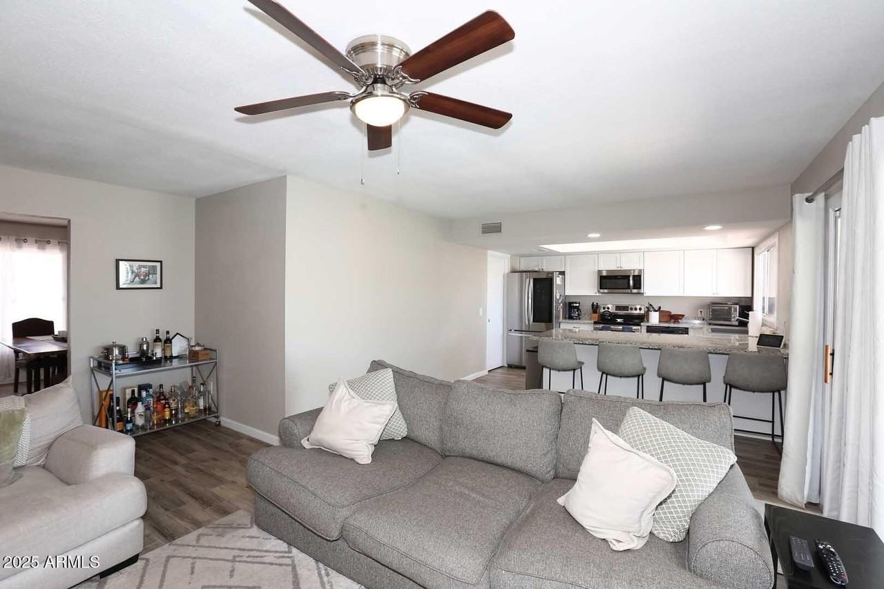 2634 S Cottonwood Dr - Photo 6 of 26