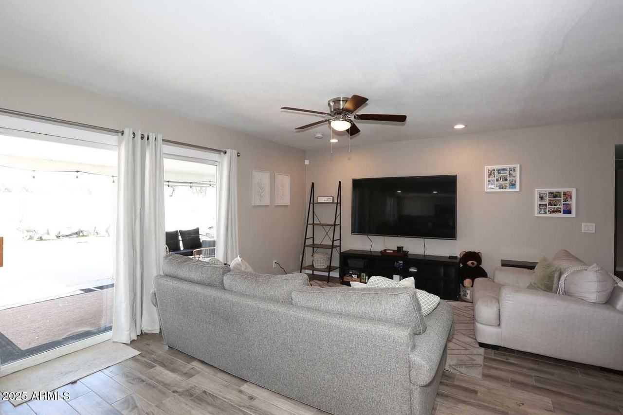 2634 S Cottonwood Dr - Photo 7 of 26