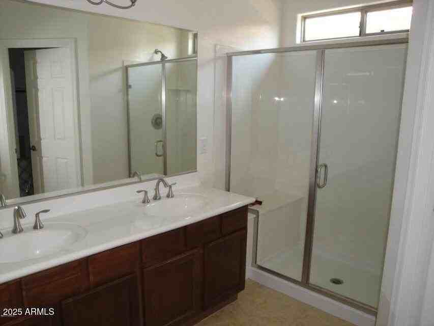 37128 W Mondragone Ln - Photo 7 of 12