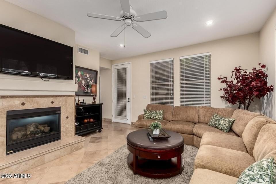 15221 N Clubgate Dr #1121 - Photo 6 of 38