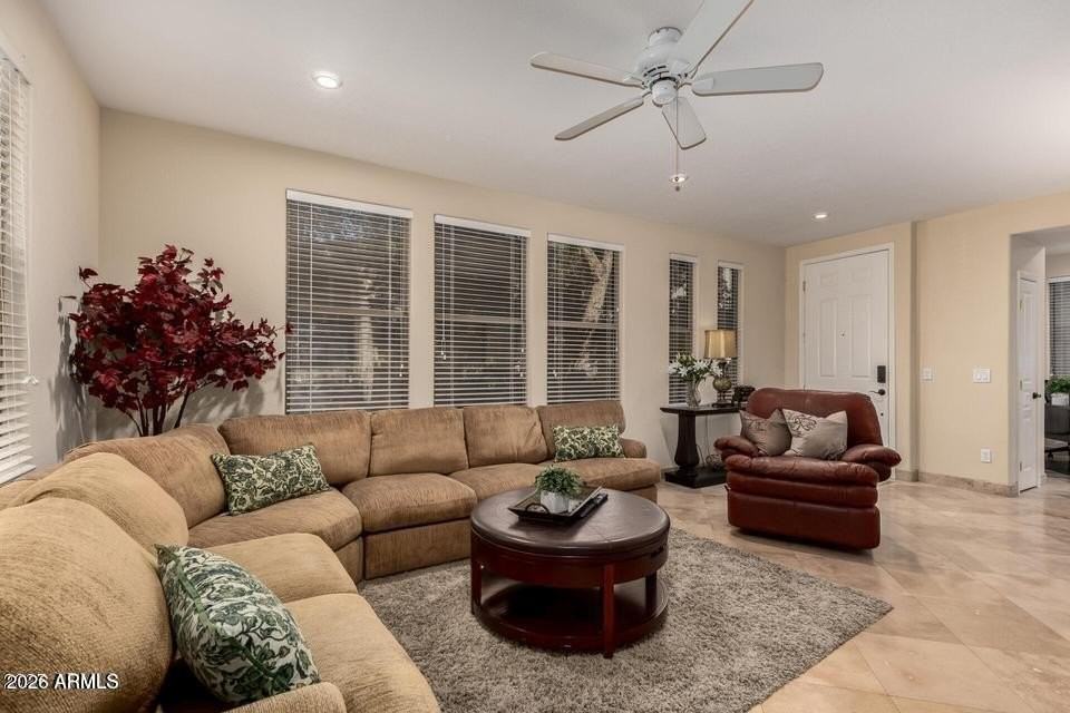 15221 N Clubgate Dr #1121 - Photo 7 of 38