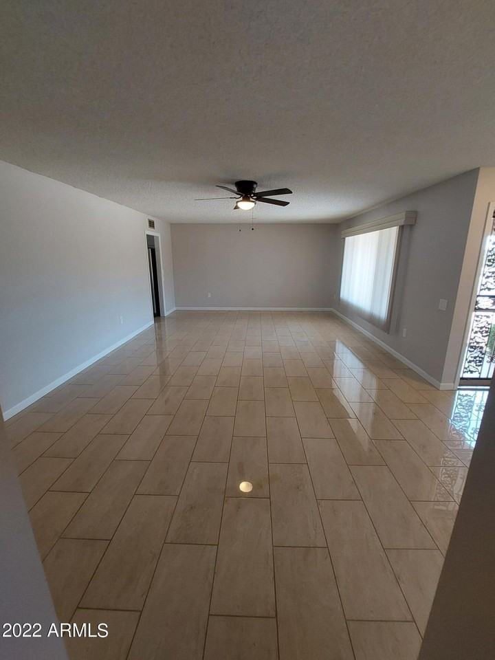 13204 W Hyacinth Dr - Photo 6 of 29