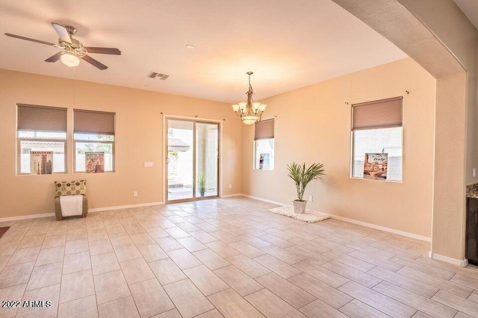 5434 S Forest Ave - Photo 7 of 23