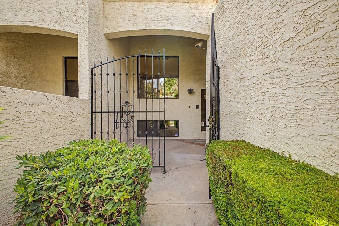 5736 N 25th St - Photo 4 of 50