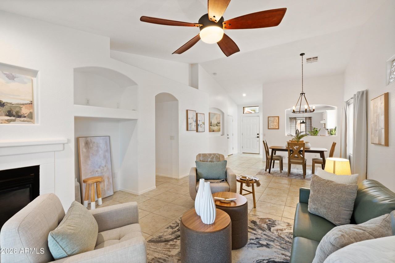 4746 E Woburn Ln - Photo 4 of 27