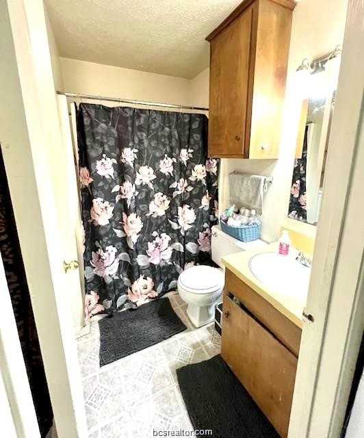 701 Llano Pl - Photo 5 of 9