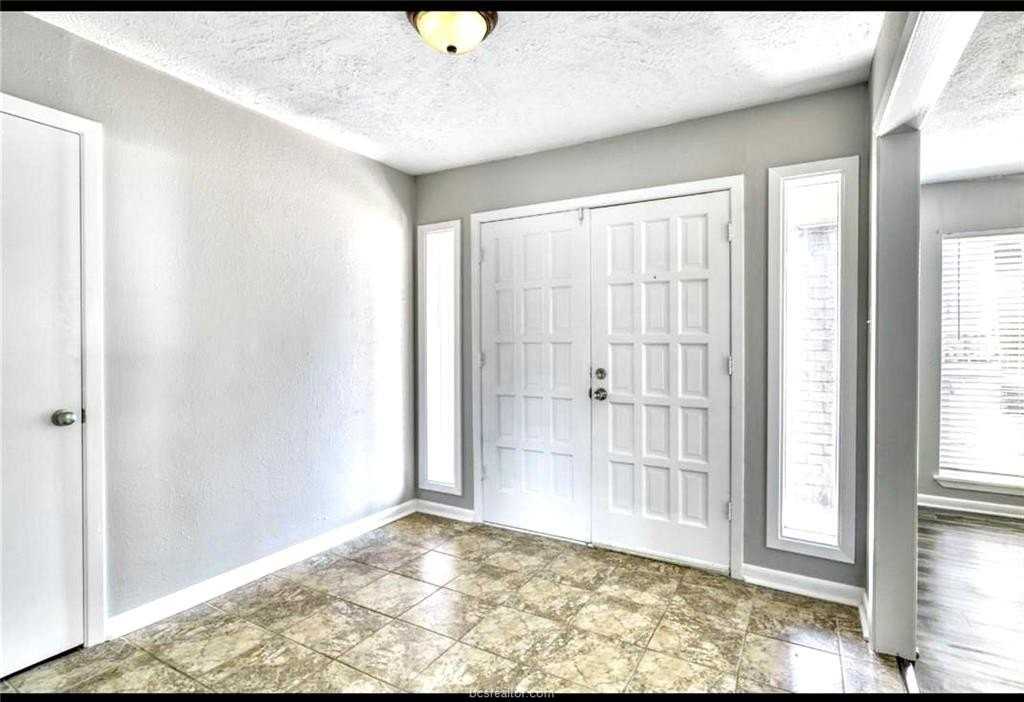 1115 Merry Oaks Dr - Photo 6 of 18