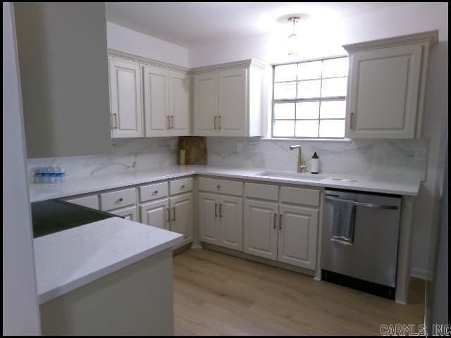 606 E 21st St - Photo 6 of 22