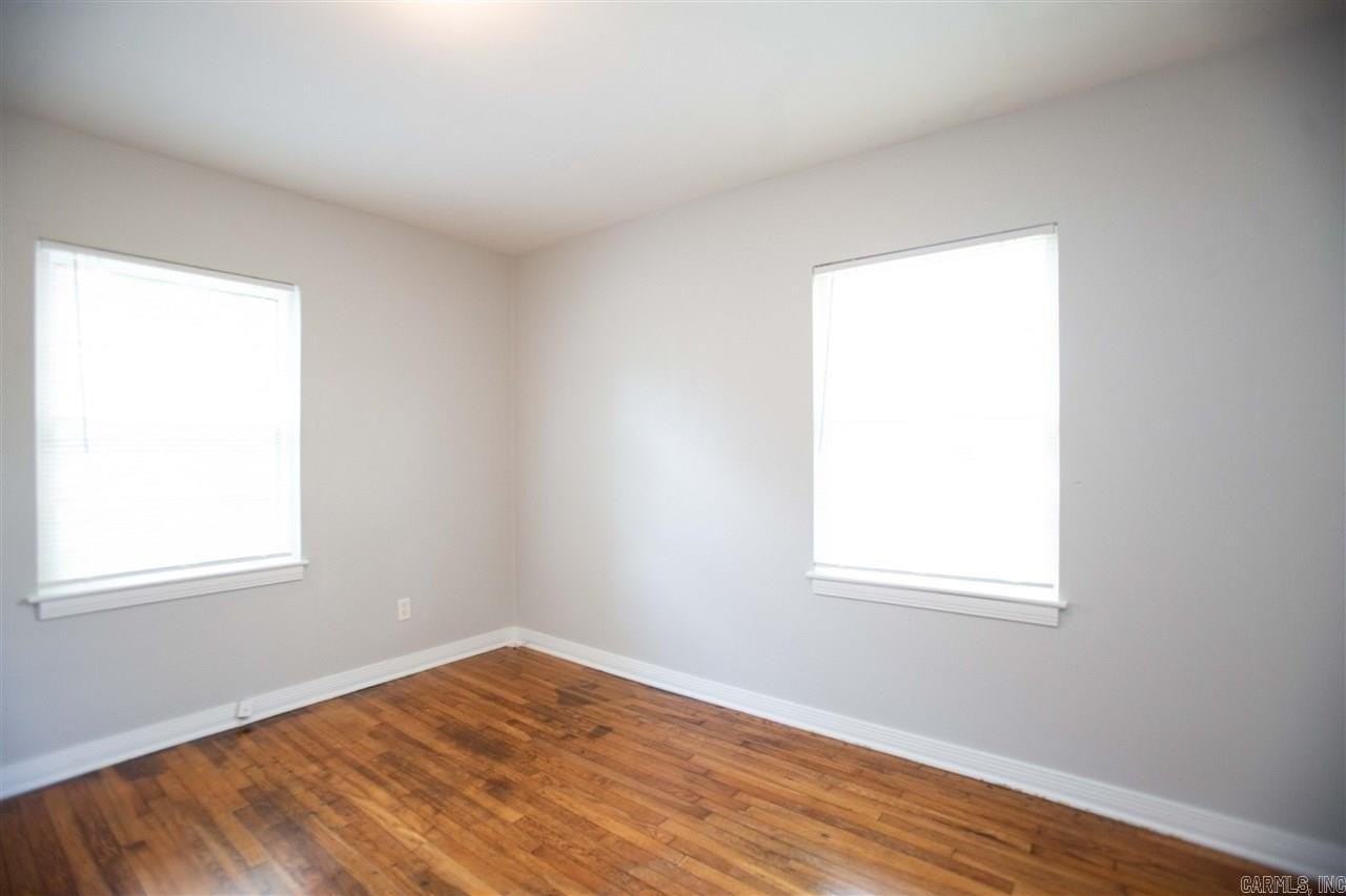3 Neal Pl - Photo 5 of 7