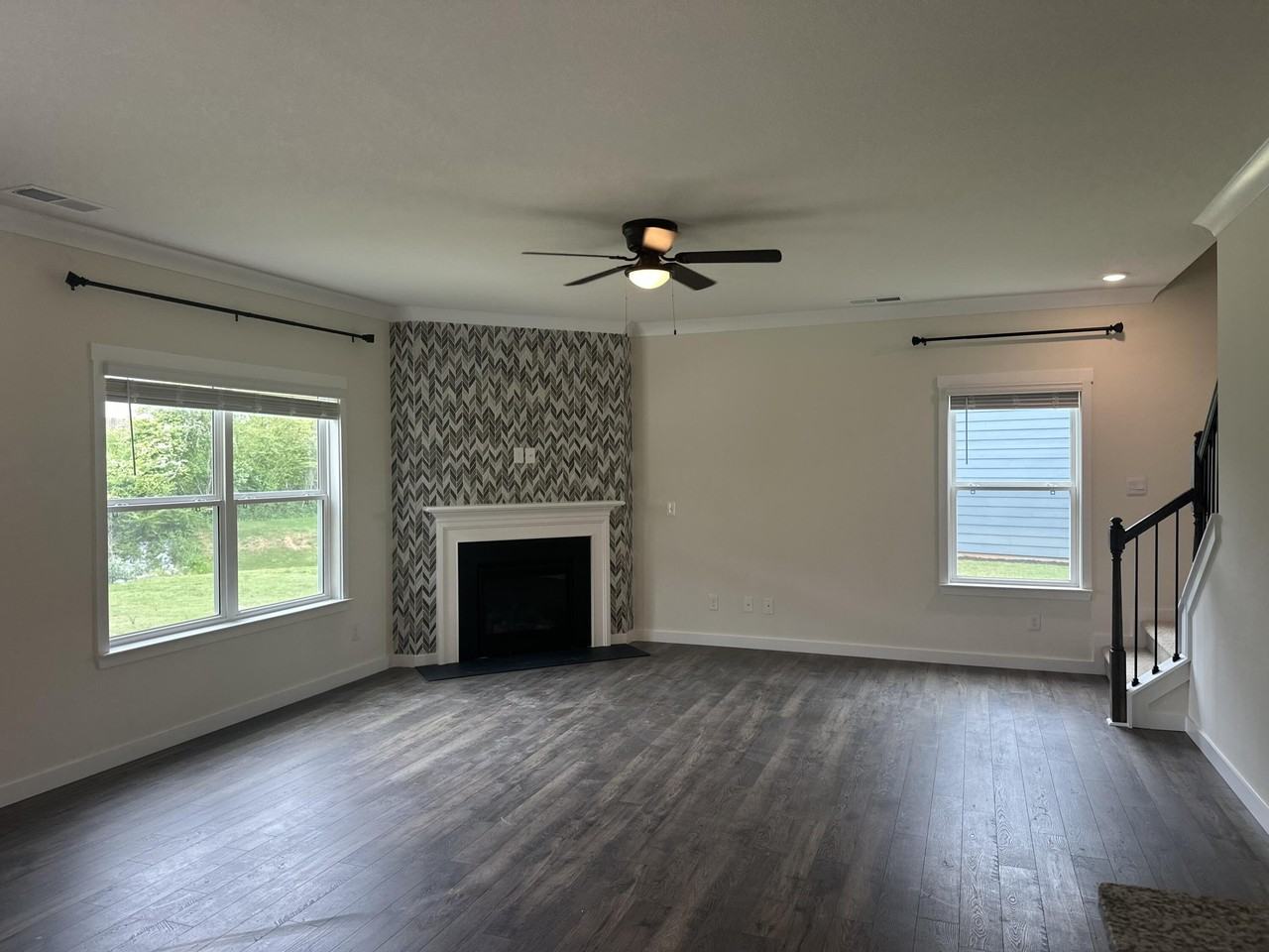 10811 Upland Dr - Photo 6 of 35