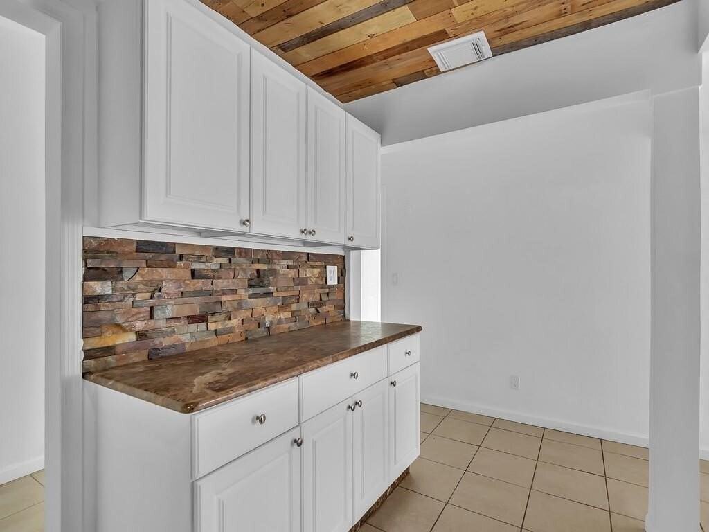 703 5th Pl Sw - Photo 4 of 33