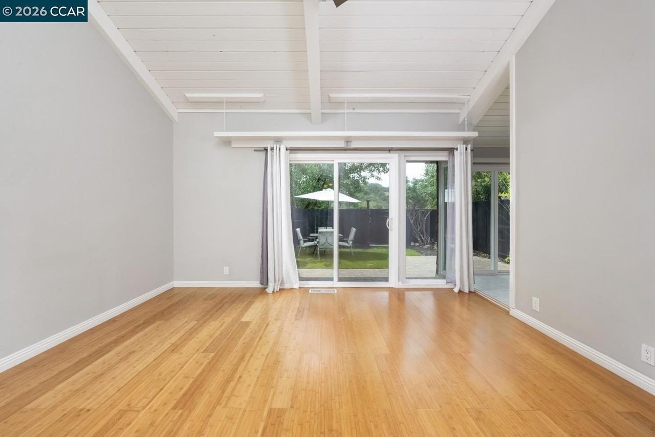 238 Thistle Cir - Photo 6 of 29