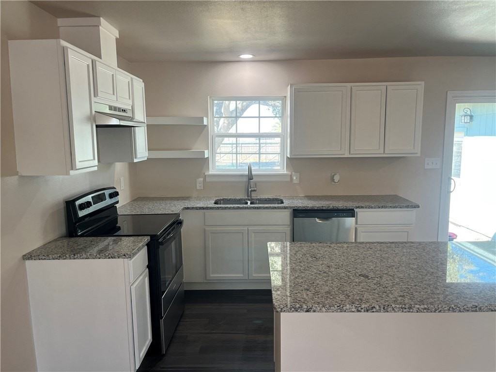 3809 Brookside Dr - Photo 4 of 22
