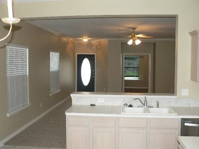6541 Fenwick Dr - Photo 5 of 9