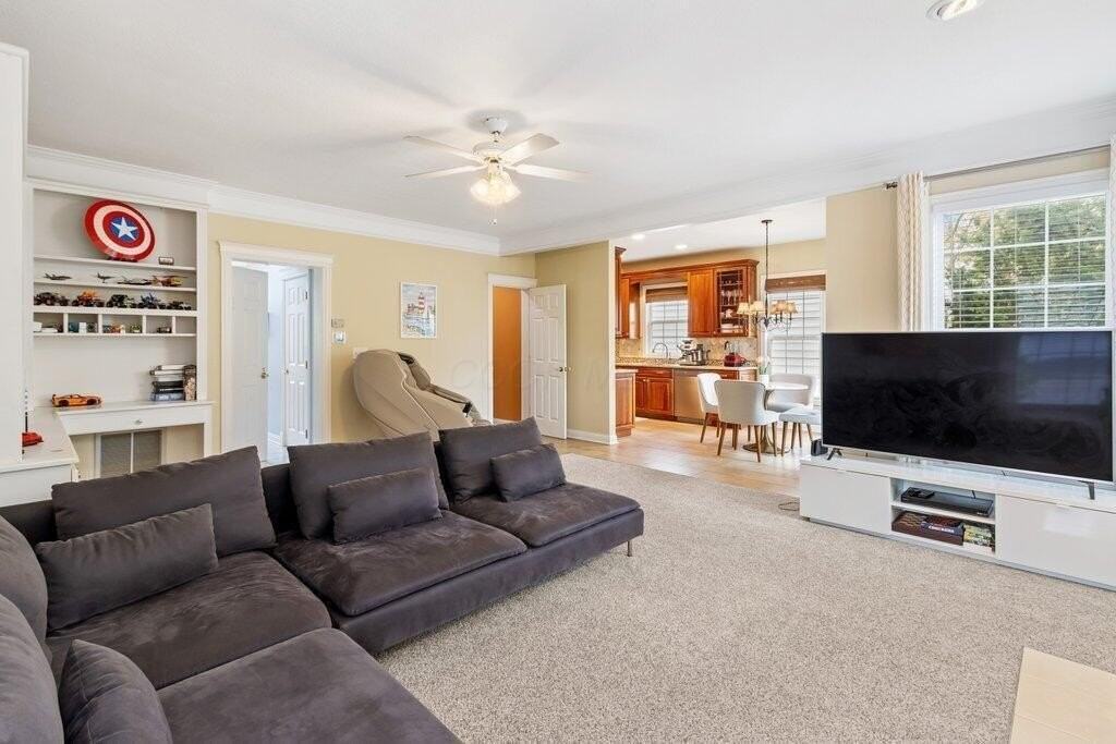 5173 Claridge Dr - Photo 7 of 29