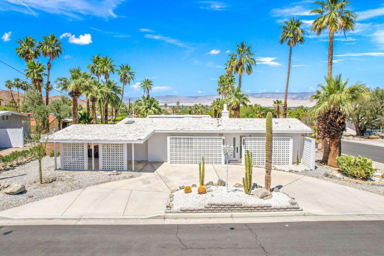 38951 Bel Air Dr - Photo 3 of 50