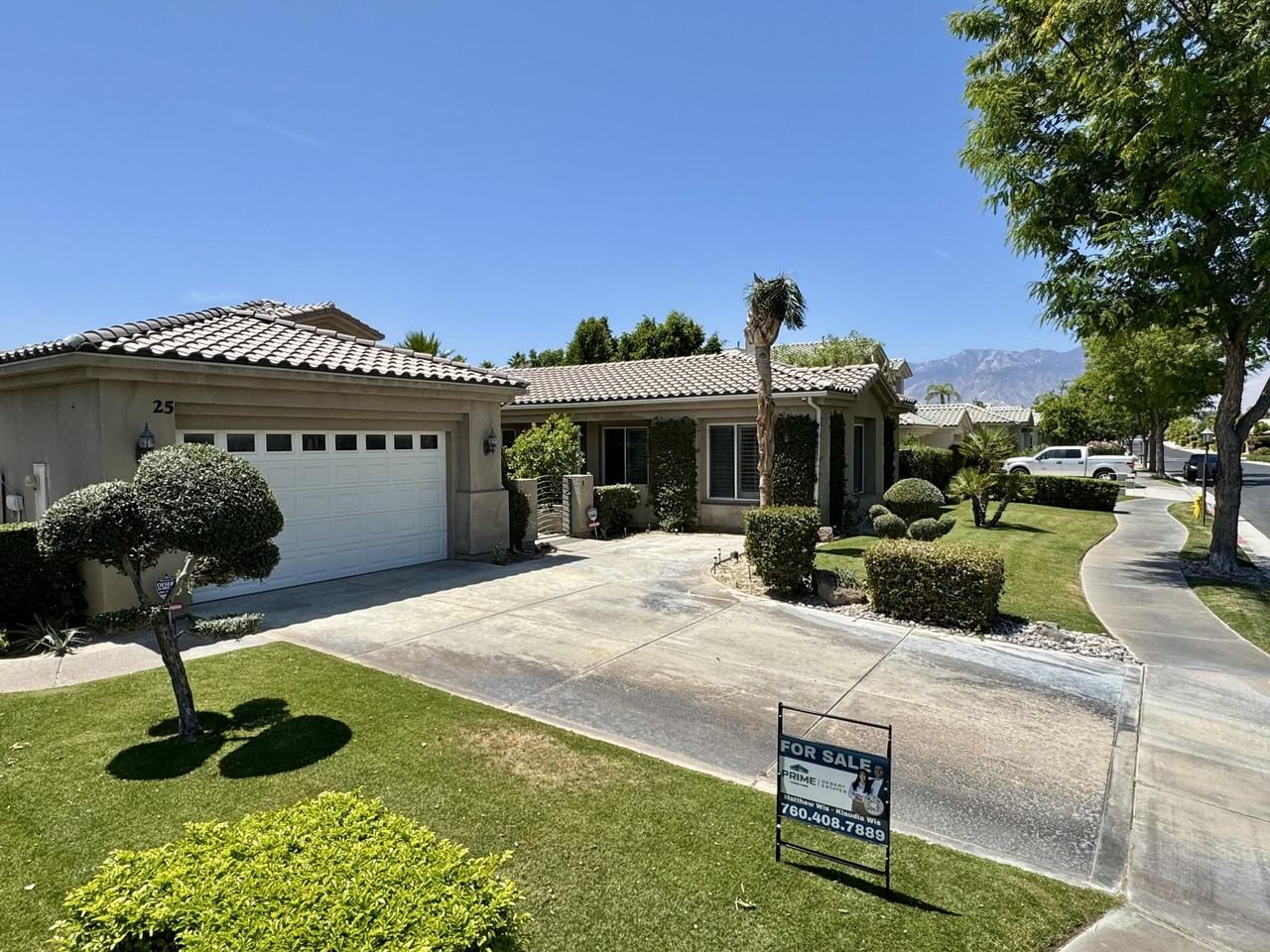 25 Buckingham Way - Photo 3 of 37