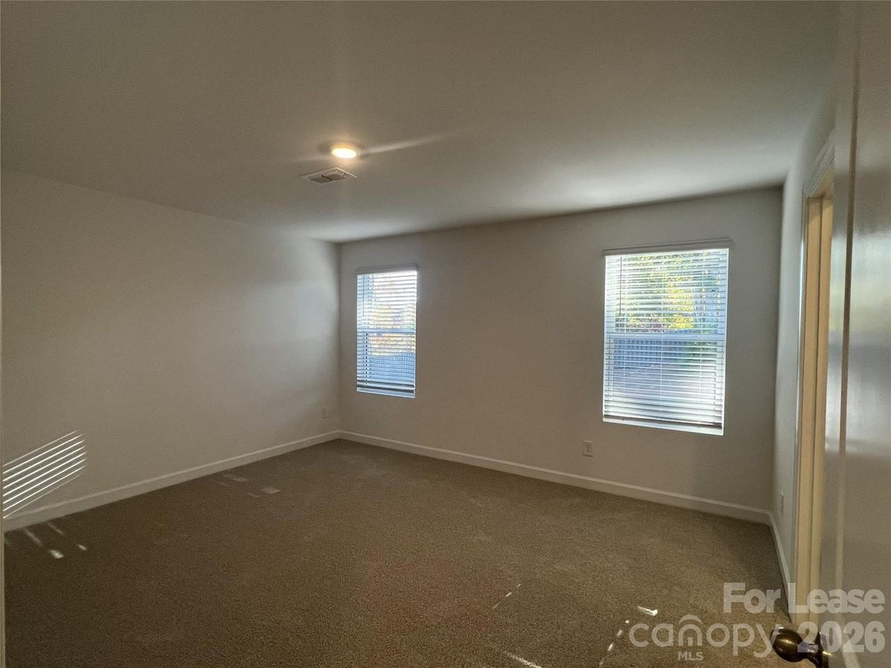 1500 31st St Ne - Photo 6 of 17