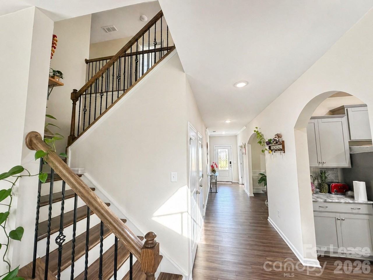 123 Dubois Dr - Photo 2 of 24