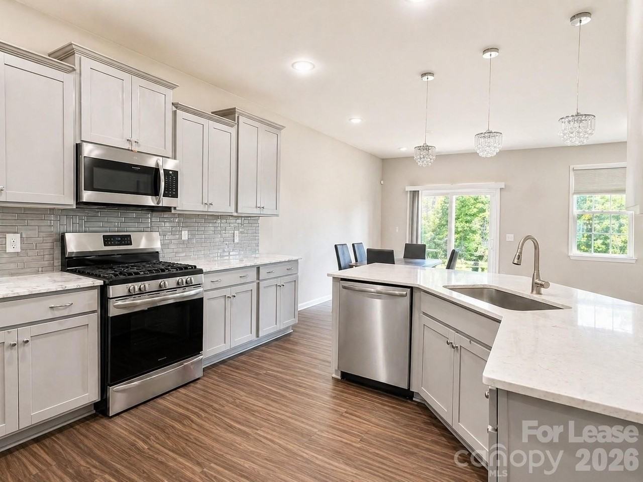 123 Dubois Dr - Photo 4 of 24