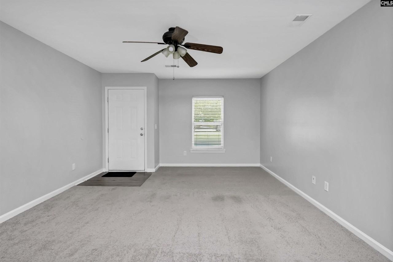 141 Wigmore Ln - Photo 5 of 39