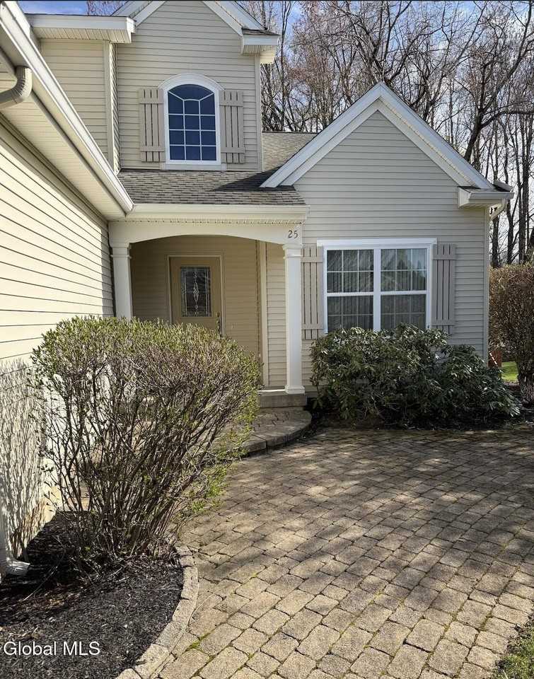 25 Brittany Oaks - Photo 2 of 3