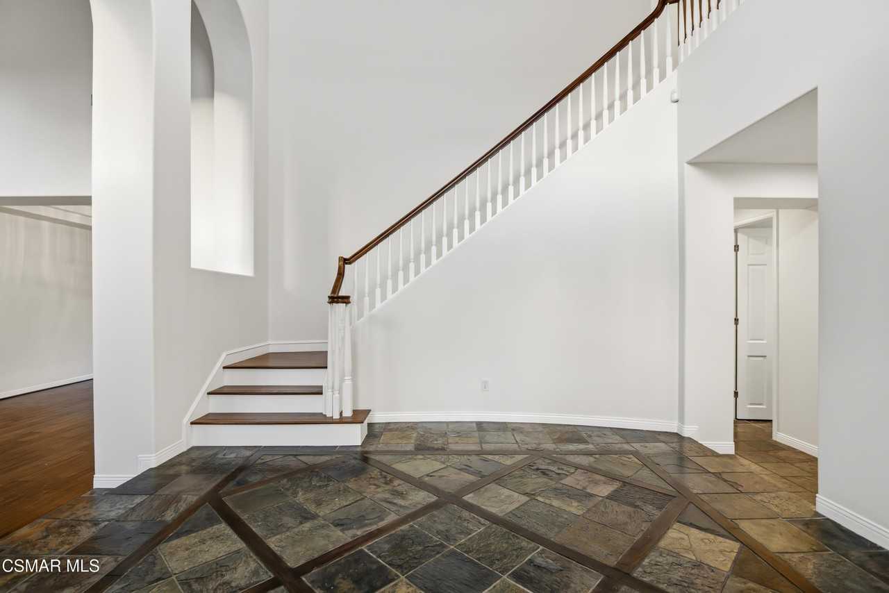 25301 Prado De Los Arboles - Photo 4 of 47