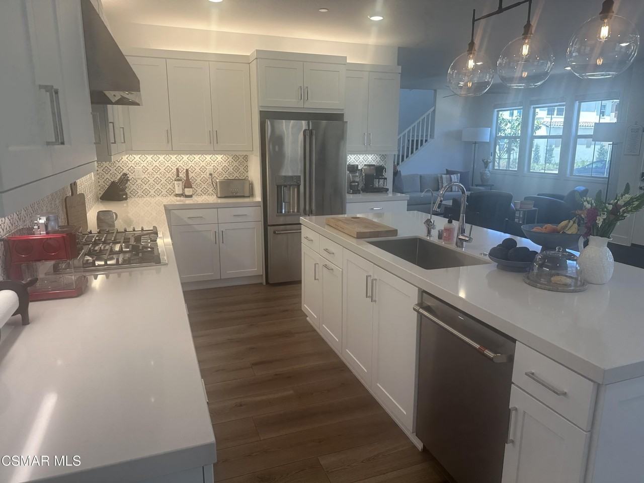 680 Edward Scholle Dr - Photo 5 of 35