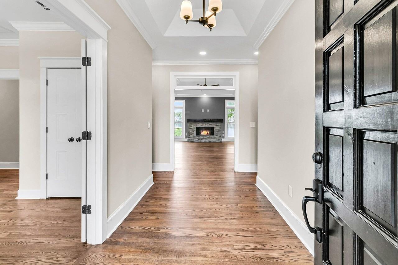 1341 Topsail Ct - Photo 4 of 50