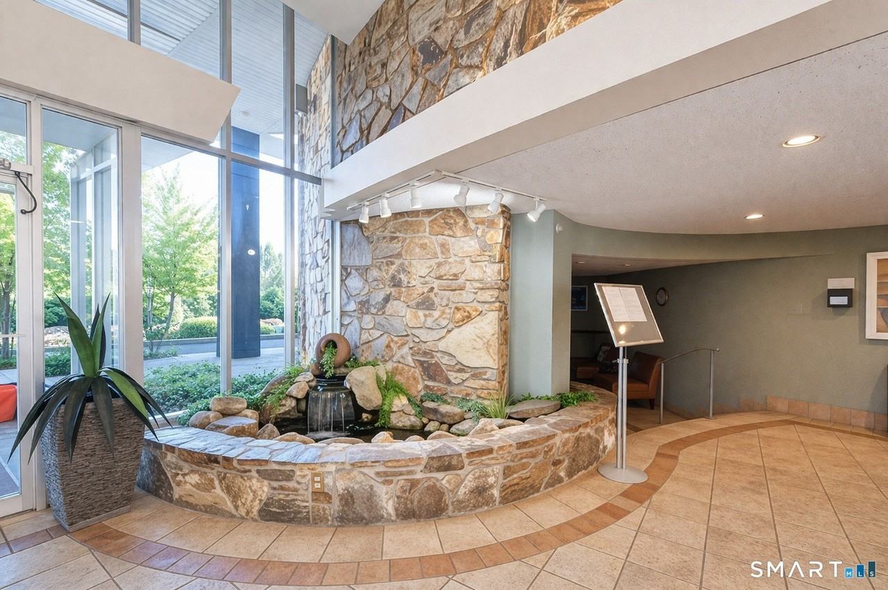 30 Woodland St #9H - Photo 3 of 24