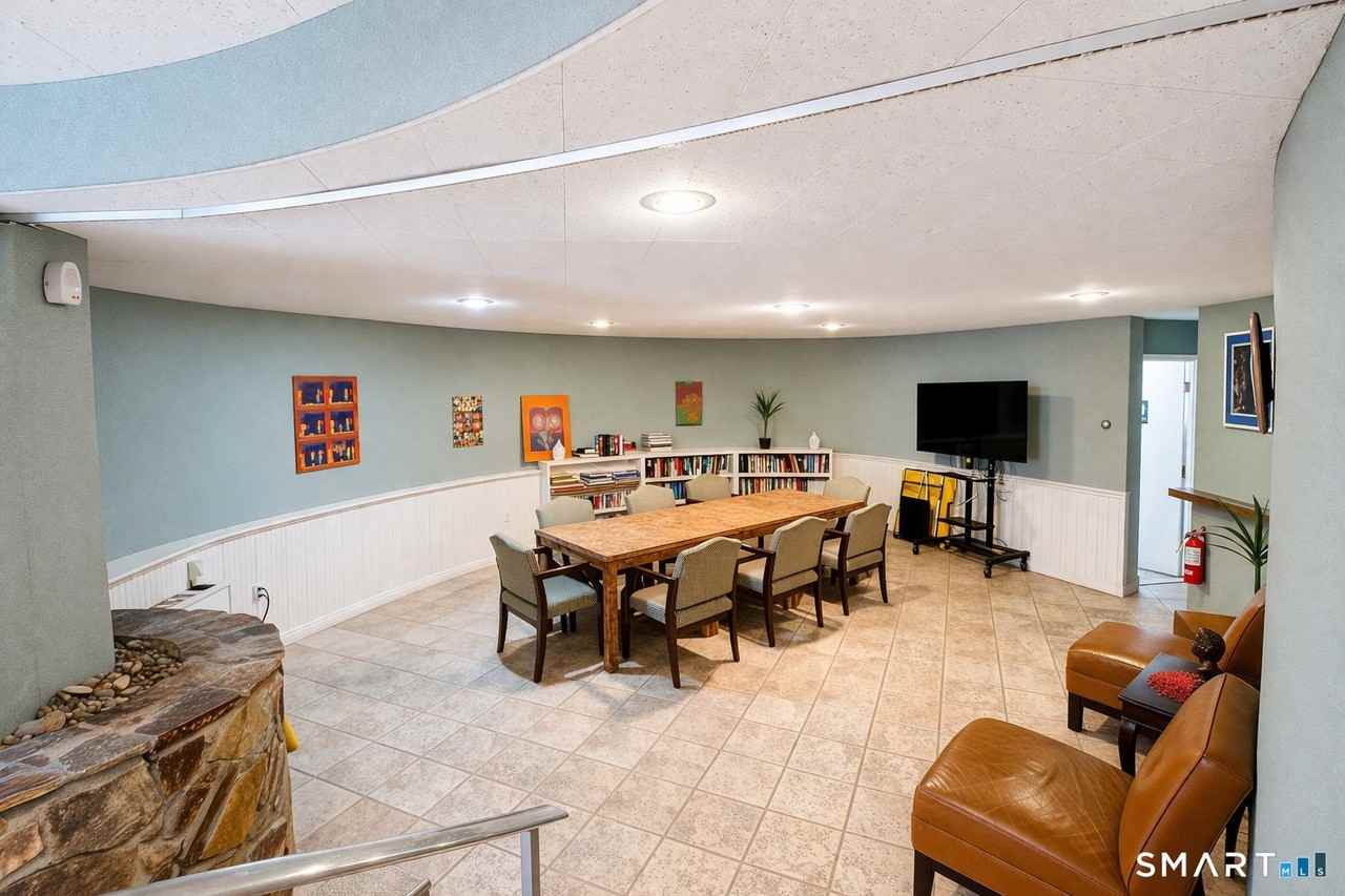 30 Woodland St #9H - Photo 7 of 24