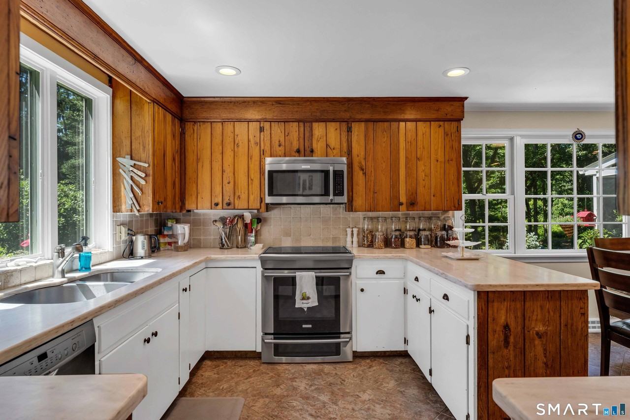 187 Wildcat Rd - Photo 6 of 31
