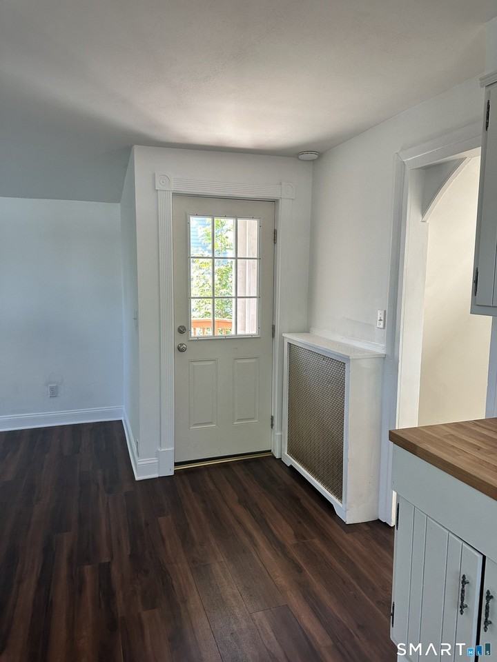 42 1st St - Photo 5 of 25