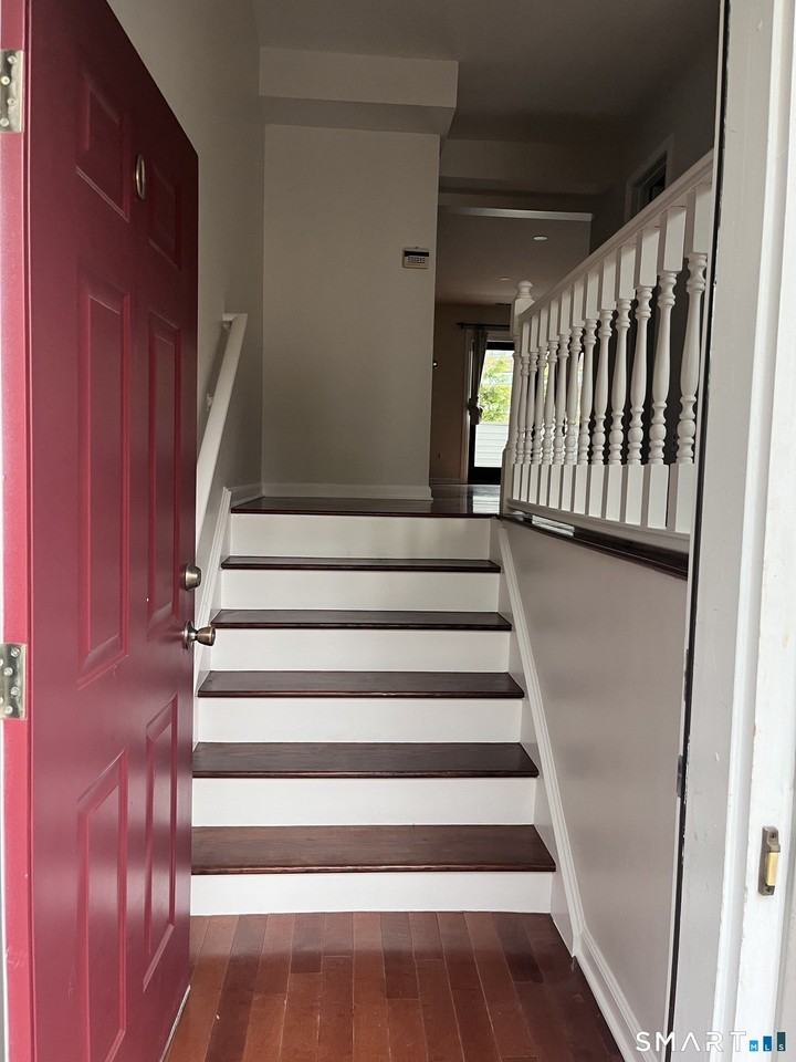 2700 Bedford St #O - Photo 4 of 18