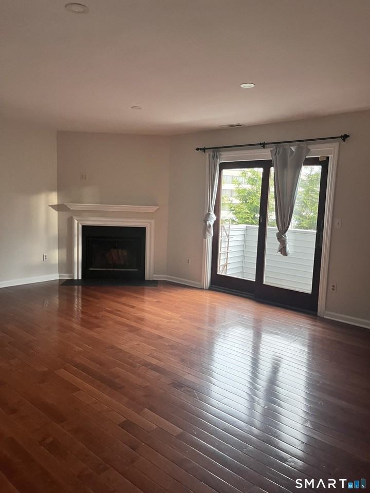 2700 Bedford St #O - Photo 7 of 18