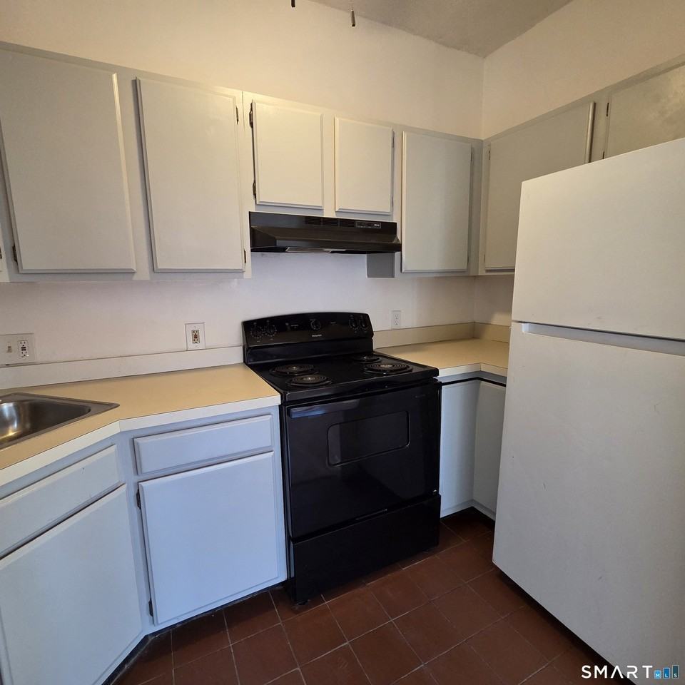 52 Atwood St #3B - Photo 5 of 15