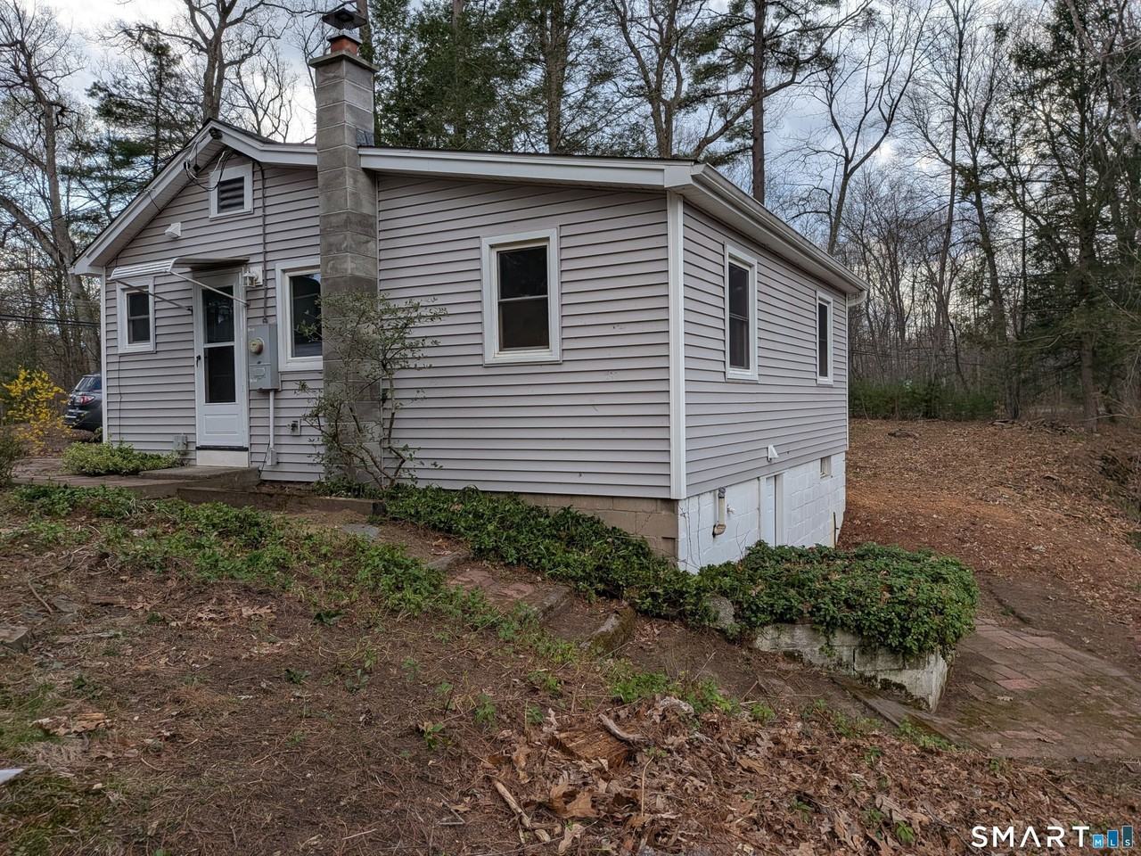 414 Salmon Brook St - Photo 2 of 16