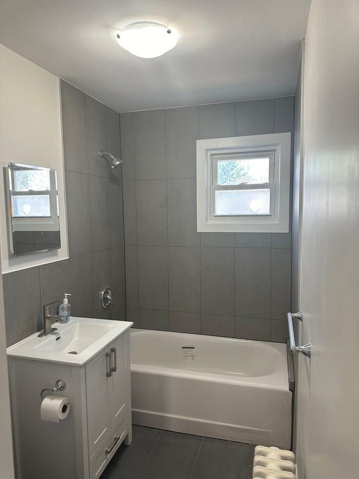 24 Gale Cres - Photo 2 of 8