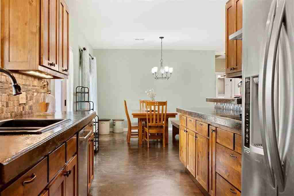 421 Sweetbough St - Photo 7 of 25