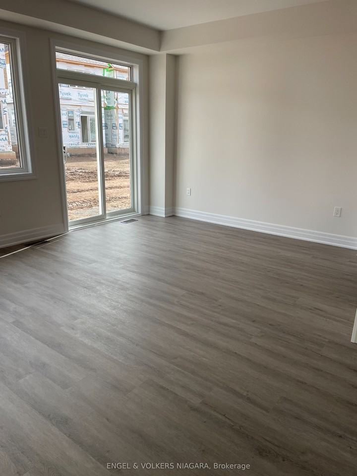 9266 Griffon Street - Photo 4 of 14