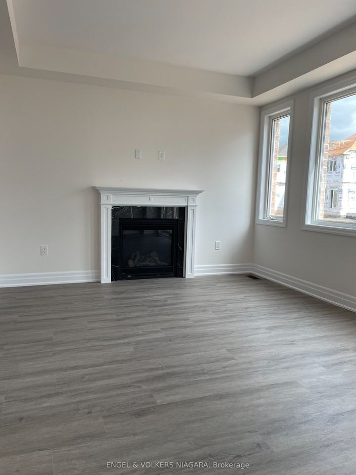 9266 Griffon Street - Photo 5 of 14