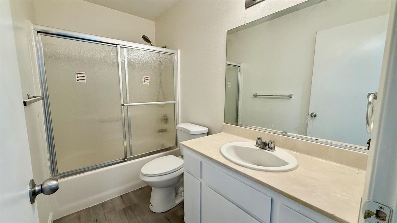 2447 Knowlwood Dr - Photo 4 of 13