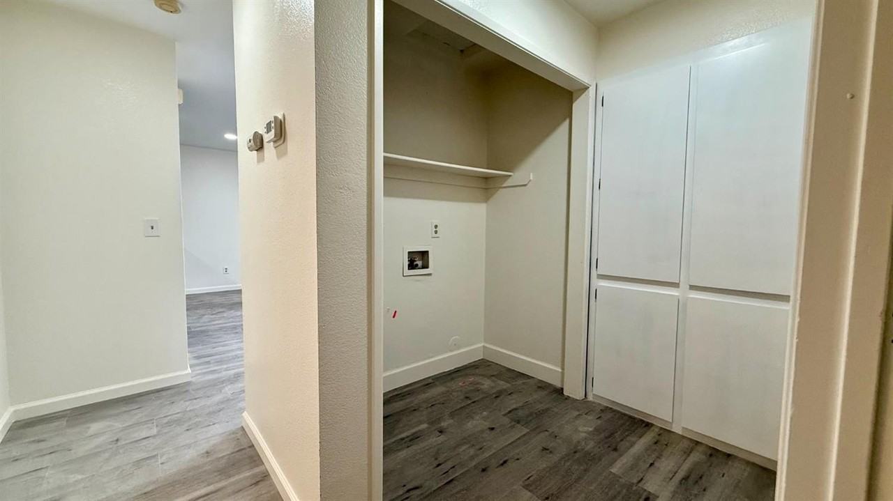 2447 Knowlwood Dr - Photo 5 of 13