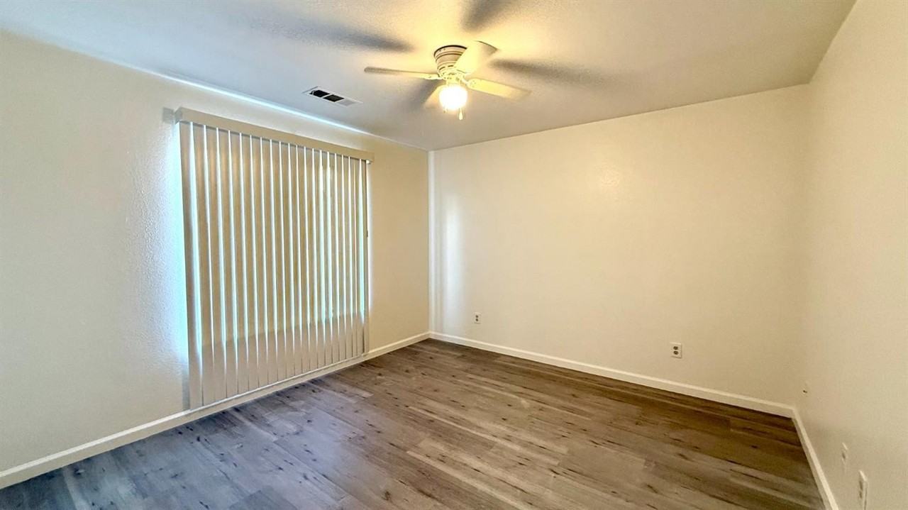 2447 Knowlwood Dr - Photo 6 of 13