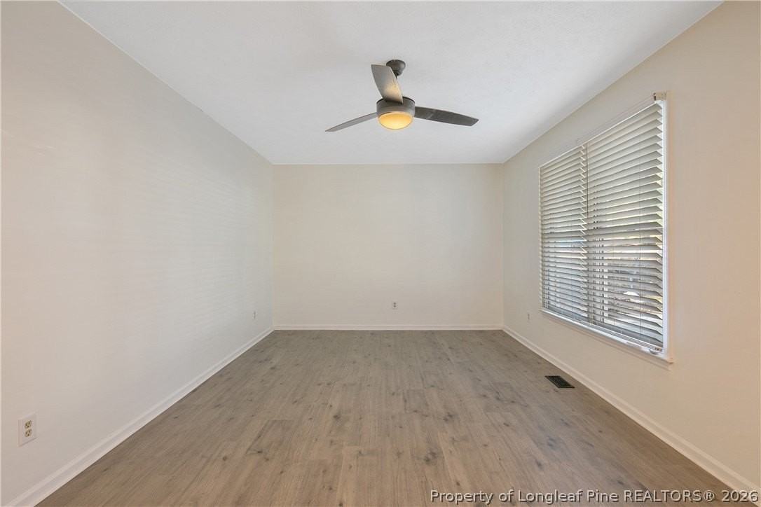 205 Brookford Ct - Photo 4 of 17