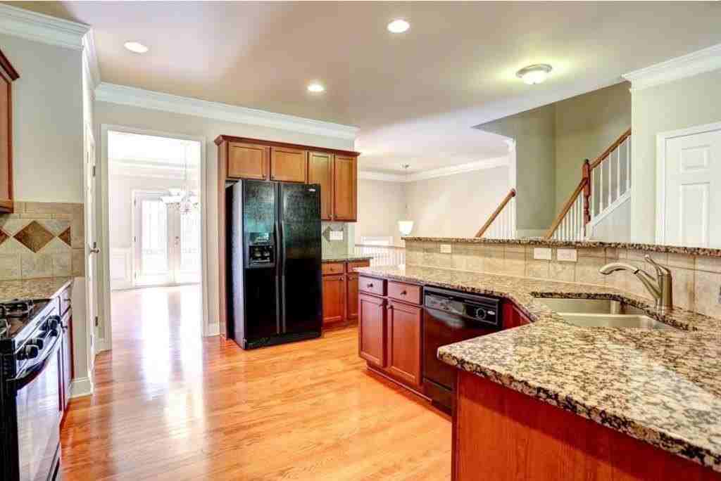 12820 Doe Dr - Photo 7 of 25