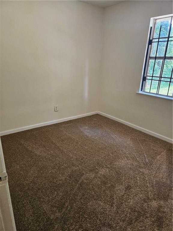 340 West Ave - Photo 5 of 7