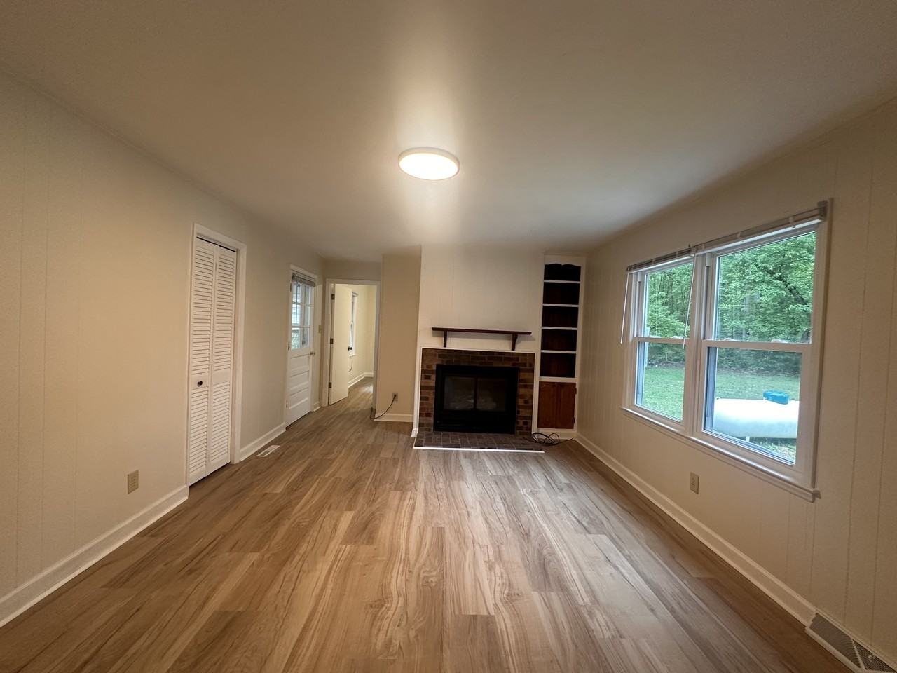 5256 Irish Rd #1 - Photo 4 of 17